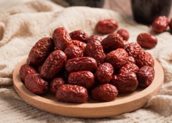 خواص و فواید عناب تازه و خشک در طب سنتی